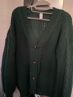 Cozy Green Cable-Knit Button Cardigan Sweater - Women